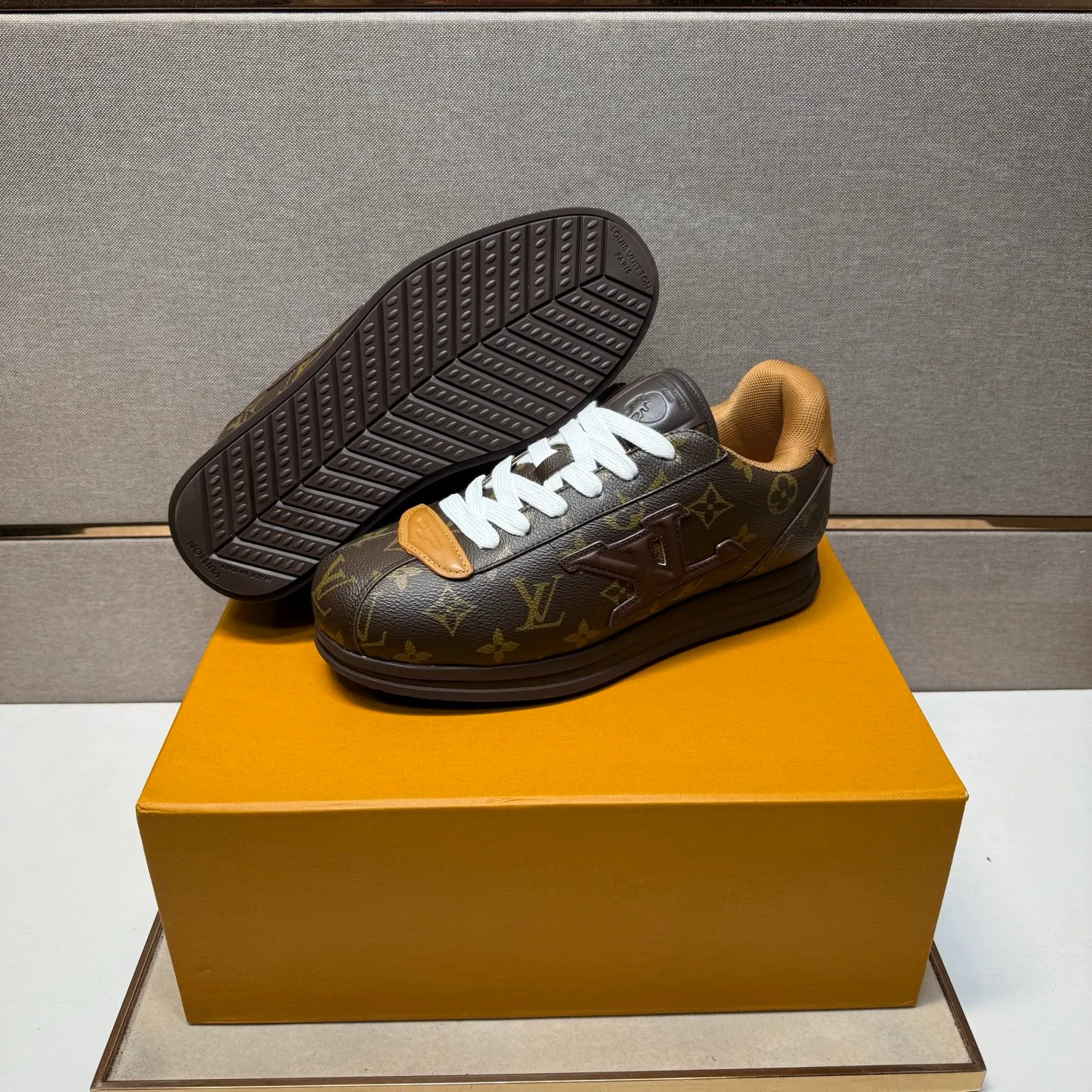 Men's men's shoes 💰pp560 [LV～] Men's casual shoes 2025z cabinet sales simultaneously 🔶Size: 38-44 #️⃣ 🔷2 colors🔜The upper is made of multi-material splicing➕Mesh lining, comfortable and breathable, sole: original comfortable and wear-resistant outsole, ⚠️real thing📱photographed🎬real thing is better📢📢📢